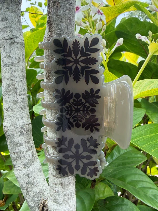 HIC ETR QUILT HAIR CLAW -FROSTED GRAY