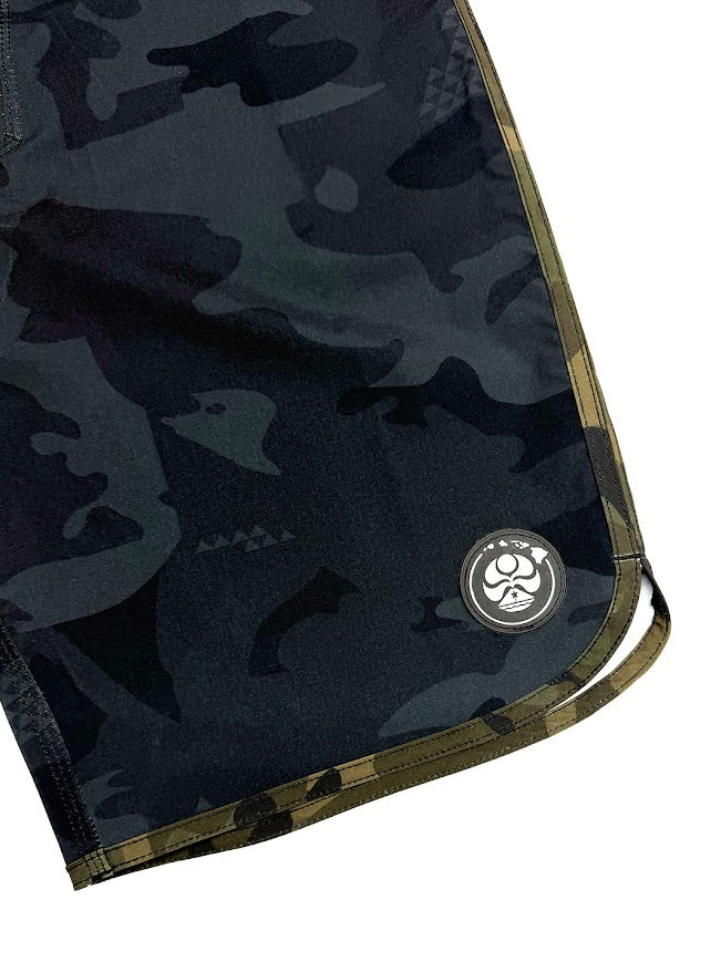 HIC SCALLOP BOARDSHORT - BLACK CAMO - Image 2